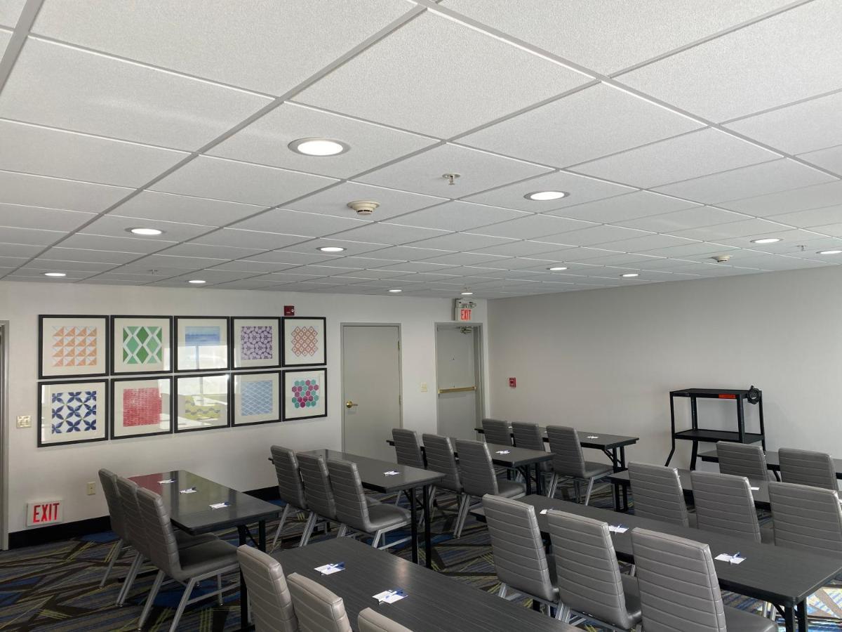 Holiday Inn Express Hotel & Suites Weston By Ihg Luaran gambar